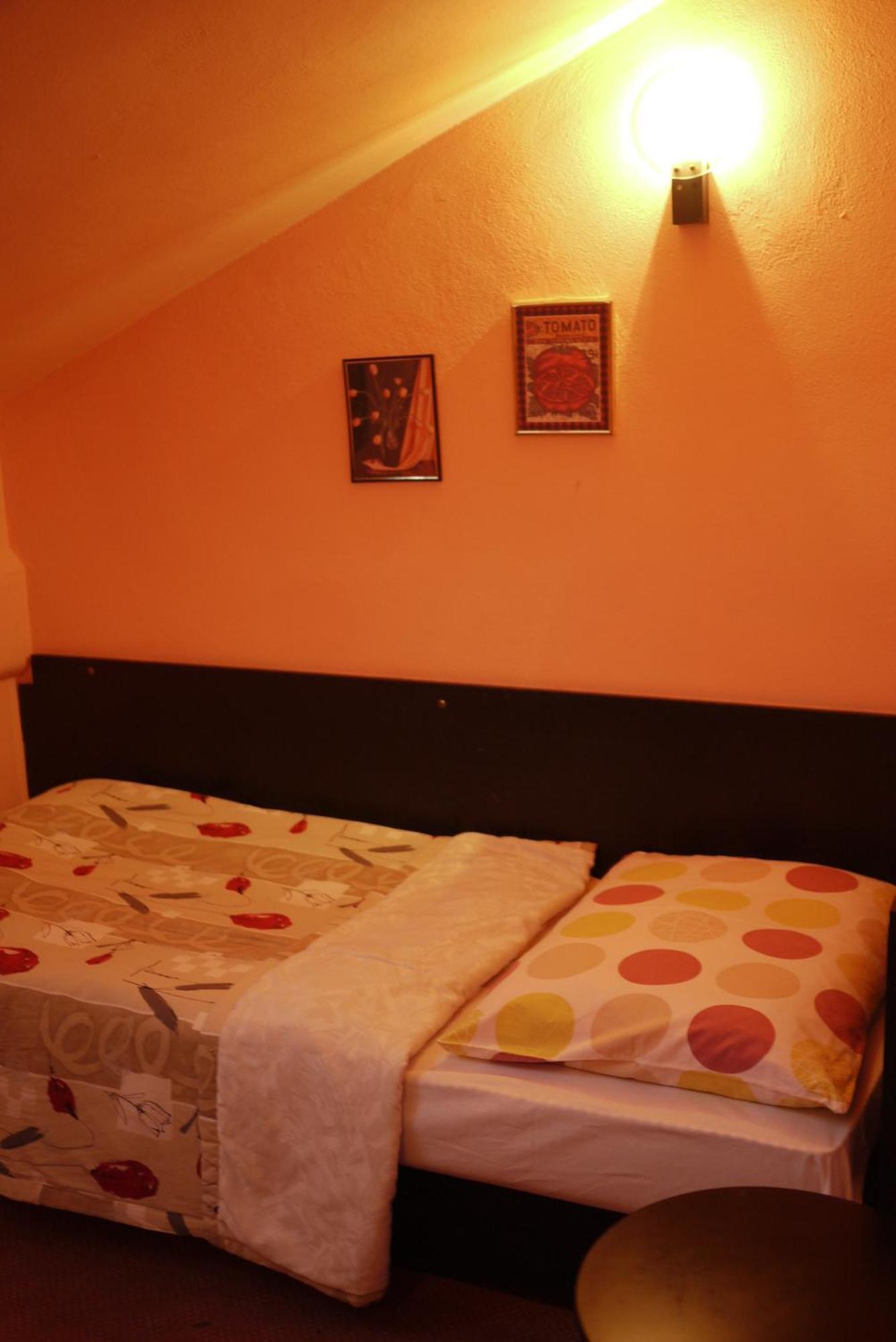 Penzion Tilia Levice Bagian luar foto